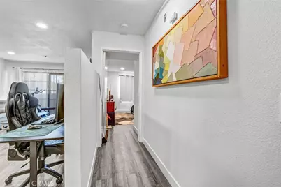 6545 Reseda Boulevard #6, Reseda, CA 91335 - Photo 15