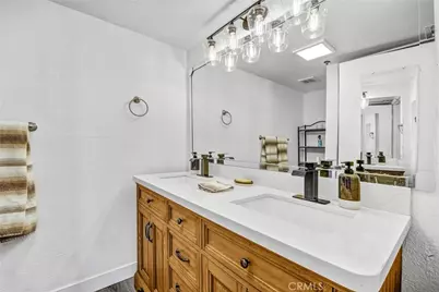 6545 Reseda Boulevard #6, Reseda, CA 91335 - Photo 19