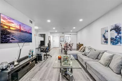 6545 Reseda Boulevard #6, Reseda, CA 91335 - Photo 3