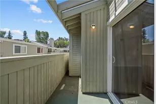 22117 Burbank, Woodland Hills, CA 91367 - Photo 23