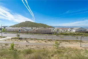 24372 Calle la Roca, Valencia, CA 91354 - Photo 41