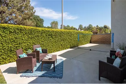 24589 Lola, Newhall, CA 91321 - Photo 19