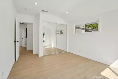 13907 13909 Wyandotte Street, Van Nuys, CA 91405 - Photo 15