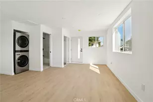 13907 13909 Wyandotte St, Van Nuys, CA 91405 - Photo 29