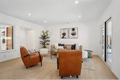 13907 13909 Wyandotte Street, Van Nuys, CA 91405 - Photo 5