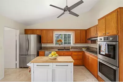 24133 Albers Street, Woodland Hills, CA 91367 - Photo 19