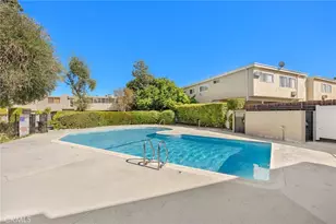 18110 Killion St, Tarzana, CA 91356 - Photo 27