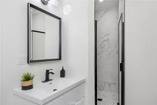 18110 Killion St, Tarzana, CA 91356 - Photo 17