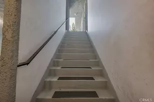 13825 Vanowen St, Van Nuys, CA 91405 - Photo 29