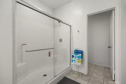 22886 Concord, Saugus, CA 91350 - Photo 21