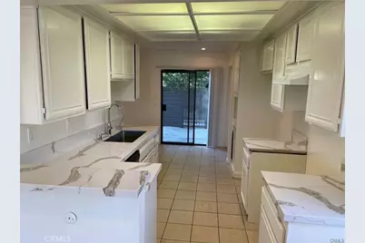 10001 Topanga Canyon Blvd #17, Chatsworth, CA 91311 - Photo 3