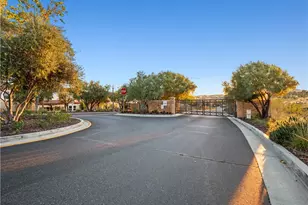 20818 Red Sky Ct, Saugus, CA 91350 - Photo 37