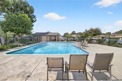 12305 Runnymede #1, North Hollywood, CA 91605 - Photo 15
