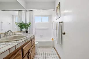 29223 Flowerpark Dr, Canyon Country, CA 91387 - Photo 25