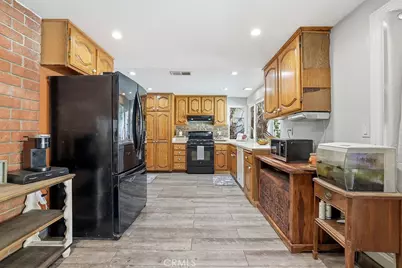 29223 Flowerpark Drive, Canyon Country, CA 91387 - Photo 9