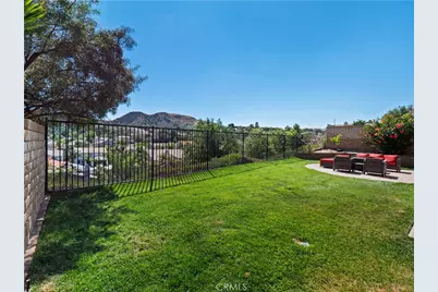 30623 Beryl, Castaic, CA 91384 - Photo 3