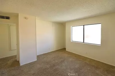 27623 Nugget Dr #4 Drive #4, Canyon Country, CA 91387 - Photo 11