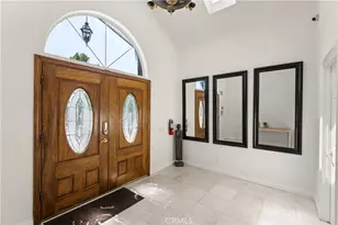 18841 Pasadero Dr, Tarzana, CA 91356 - Photo 3