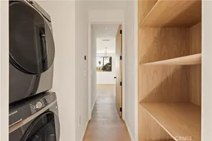 17852 Saticoy St, Reseda, CA 91335 - Photo 15