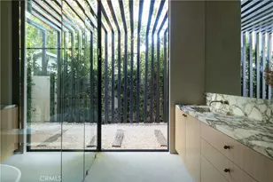 23340 Collins, Woodland Hills, CA 91367 - Photo 29