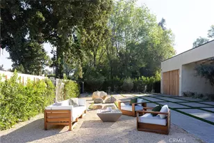 23340 Collins, Woodland Hills, CA 91367 - Photo 5