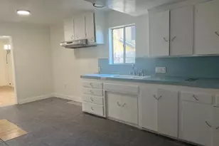 10315 Haddon, Pacoima, CA 91331 - Photo 5