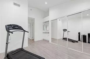 11350 Foothill Blvd, Sylmar, CA 91342 - Photo 11