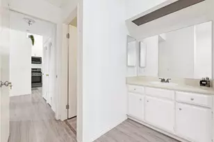 11350 Foothill Blvd, Sylmar, CA 91342 - Photo 9