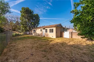 10826 Blucher, Granada Hills, CA 91344 - Photo 27