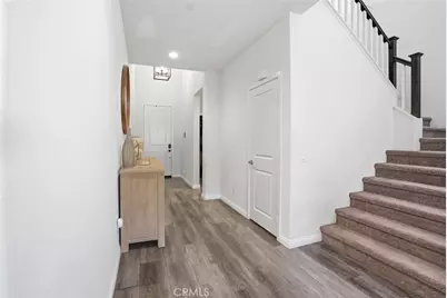 18153 Meridian, Saugus, CA 91350 - Photo 5
