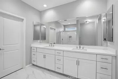 18153 Meridian, Saugus, CA 91350 - Photo 23