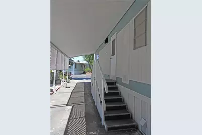 5 Ramona Way, Mission Hills (San Fernando), CA 91345 - Photo 23