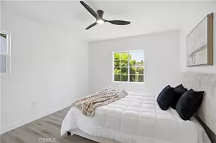 17721 Burbank, Encino, CA 91316 - Photo 25