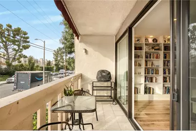 5216 Yarmouth #107, Encino, CA 91316 - Photo 11