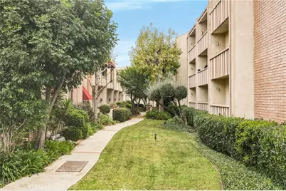 5216 Yarmouth #107, Encino, CA 91316 - Photo 31