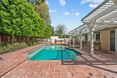 9819 Nestle, Northridge, CA 91325 - Photo 37