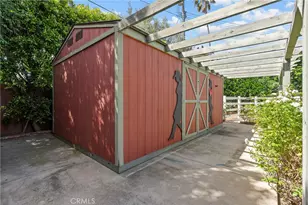 9819 Nestle Ave, Northridge, CA 91325 - Photo 41