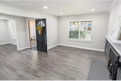 19526 Babington, Canyon Country, CA 91351 - Photo 3