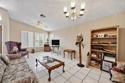 5504 E White Lane, Bakersfield, CA 93307 - Photo 5