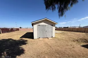 716 W Church Ave, Ridgecrest, CA 93555 - Photo 13