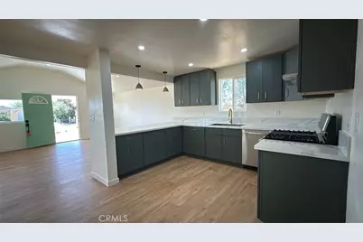 716 W Church Avenue, Ridgecrest, CA 93555 - Photo 3