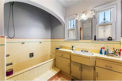 3786 Dublin, Los Angeles, CA 90018 - Photo 15