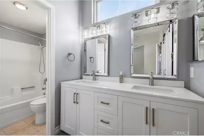 28245 Stonington, Saugus, CA 91350 - Photo 43