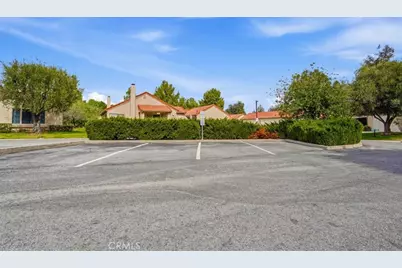 19950 Avenue Of The Oaks, Newhall, CA 91321 - Photo 17