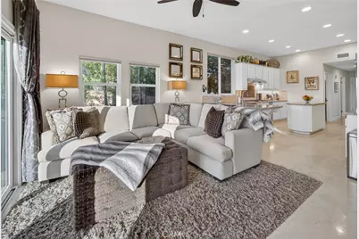 22535 Blueridge Court, Calabasas, CA 91302 - Photo 7