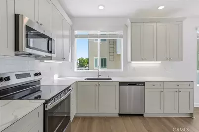 9427 N Sepulveda Blvd. #5, North Hills, CA 91343 - Photo 5