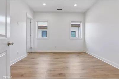 10542 Wood Briar Court, Chatsworth, CA 91311 - Photo 29