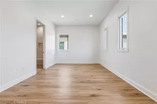 10542 Wood Briar Ct, Chatsworth, CA 91311 - Photo 31