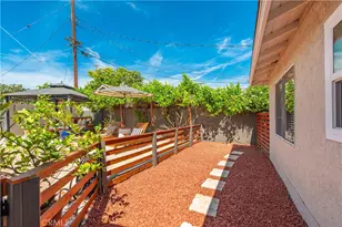 2041 Lupin St, Simi Valley, CA 93065 - Photo 25