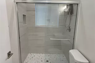 22119 San Miguel St, Woodland Hills, CA 91364 - Photo 11